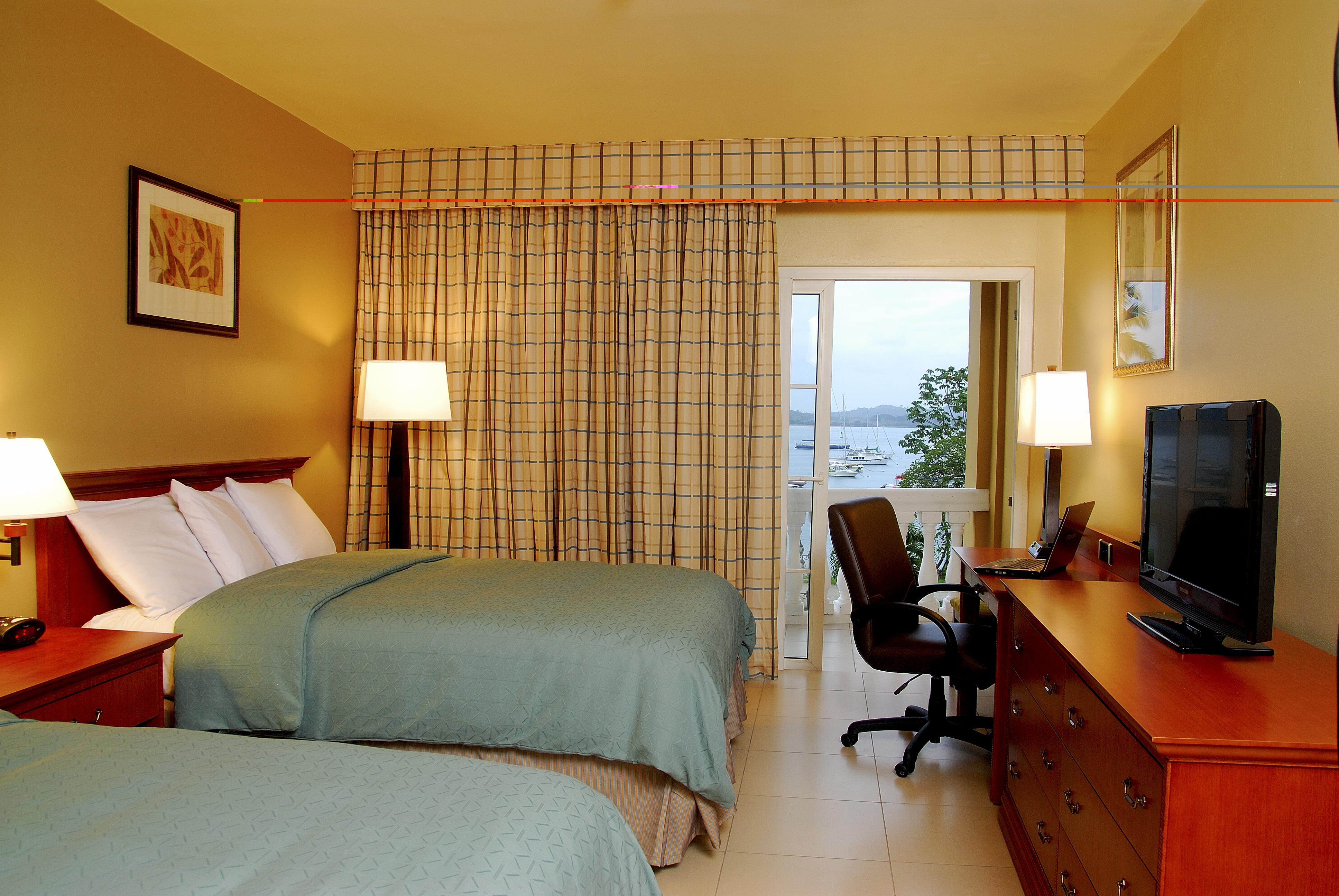 Radisson Hotel Panama Canal Room photo